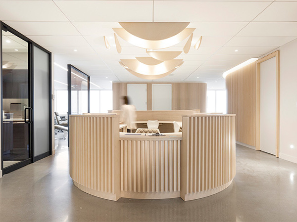 Go Orthodontistes牙科诊所，加拿大 / Natasha Thorpe Design