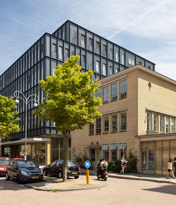 DC Van Hall Office Building / Studioninedots