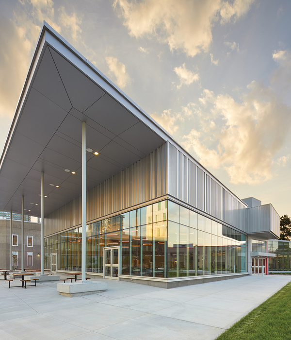 Newnham Campus Food Hall, Seneca College / Taylor Smyth Architects