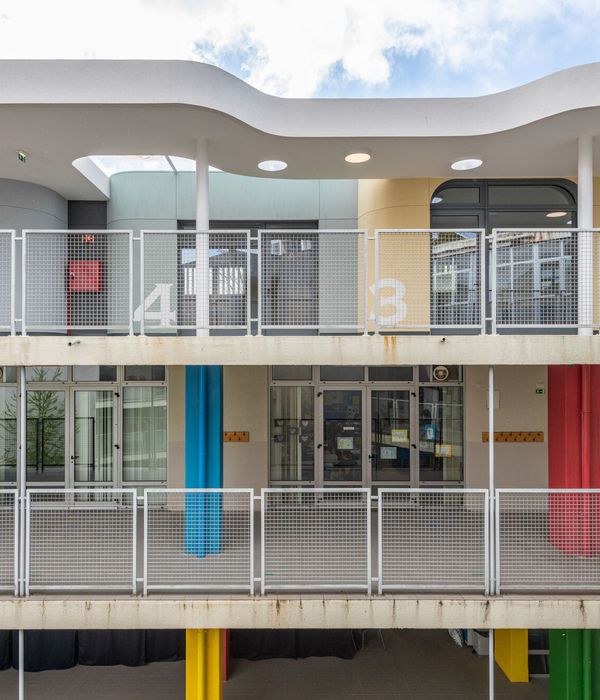 Grémio School / Falanstério atelier de arquitetura