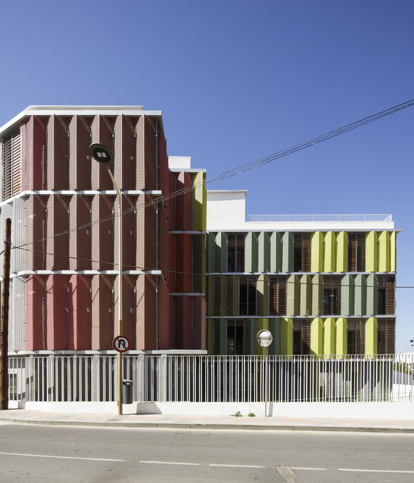 Headquarter of the Red Cross in Ceuta / endosdedos arquitectura