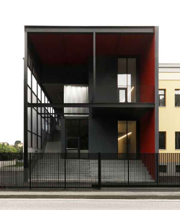 Renovation and Extension E. Fermi Secondary School / Giulia de Appolonia - officina di architettura