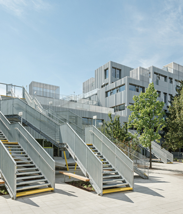 Längenfeldgasse Primary and Vocational School  / PPAG architects