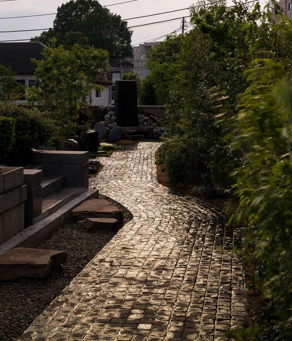 Kezouin Fuchu-shi Cemetery "Yoyo-no-niwa"