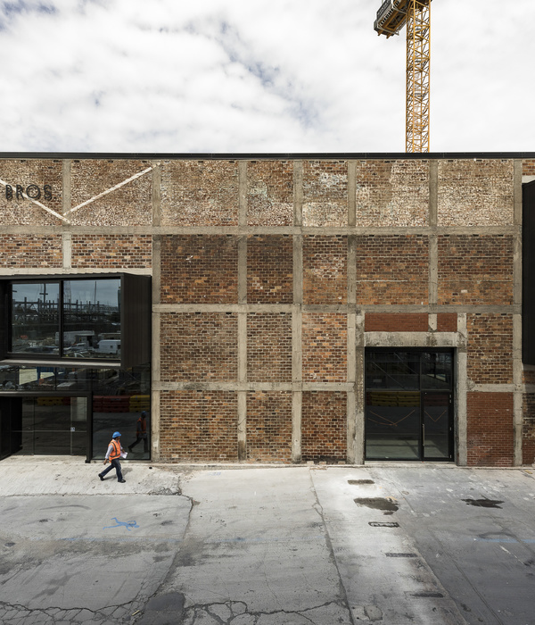 Mason Bros Warehouse Renovation / Warren and Mahoney