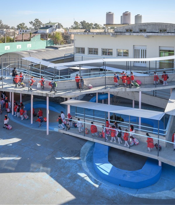 Tempo Almafuerte School Intervention / Además arquitectura