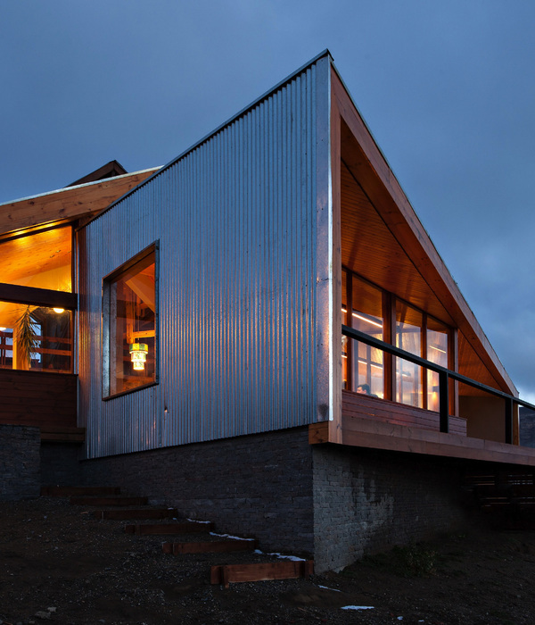 Calafate Hostel / Hauser Oficina de Arquitectura