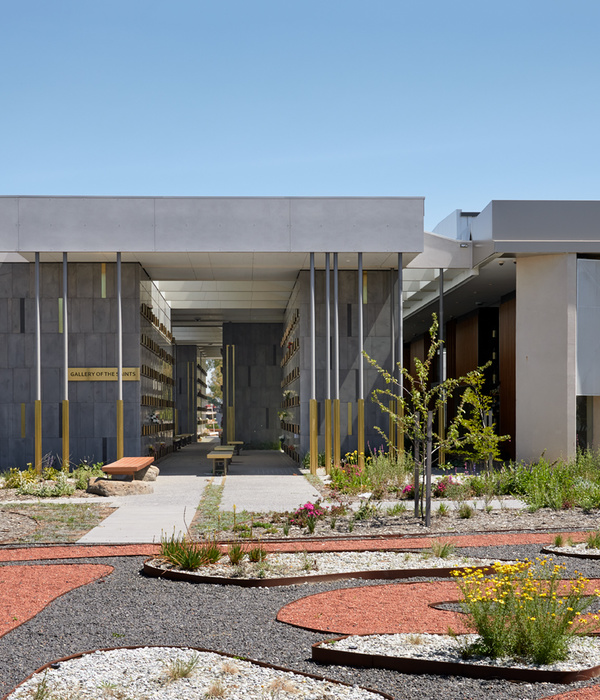 Gallery of the Saints Mausoleum Extension / BENT Architecture