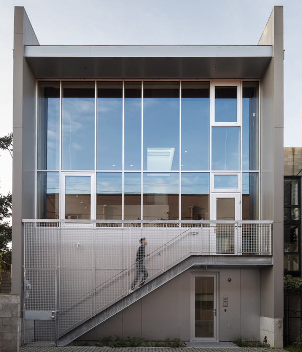 Canal Street Office Transformation in Fremont / Heliotrope Architects