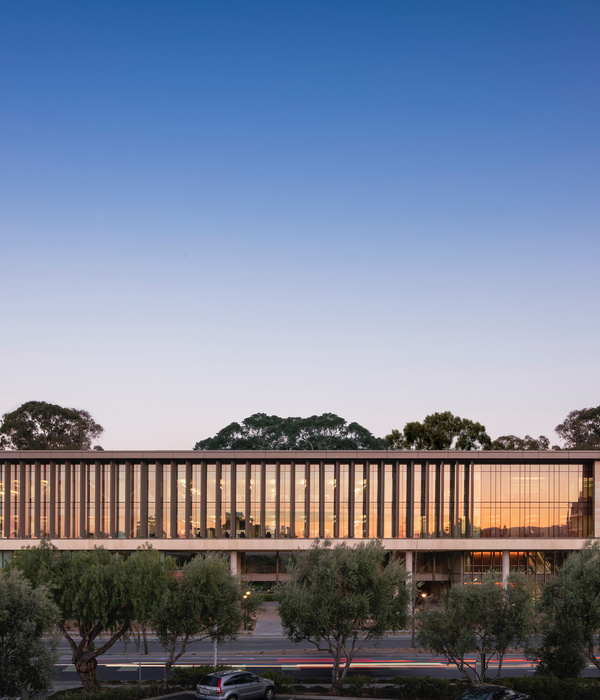 Stanford University School of Medicine Center for Academic Medicine / HOK