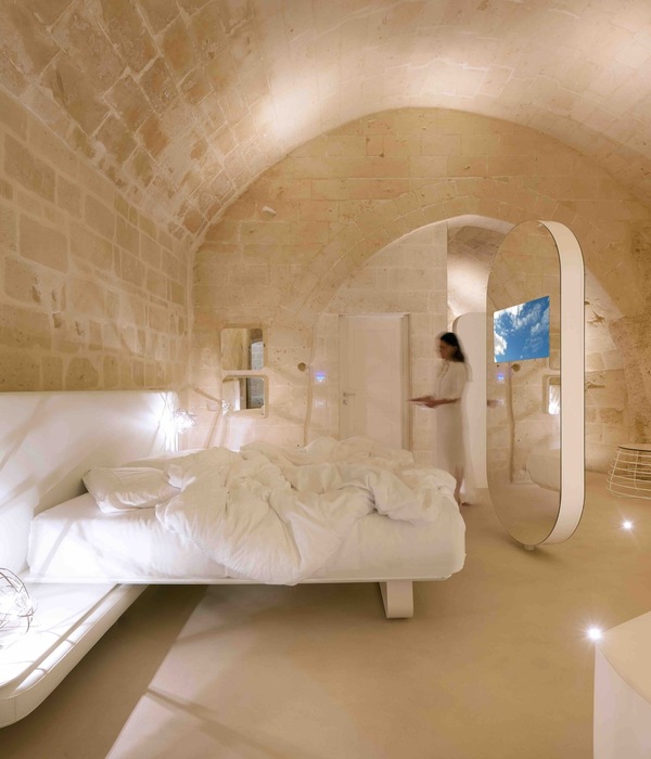 Aquatio Cave Luxury Hotel & SPA / Simone Micheli