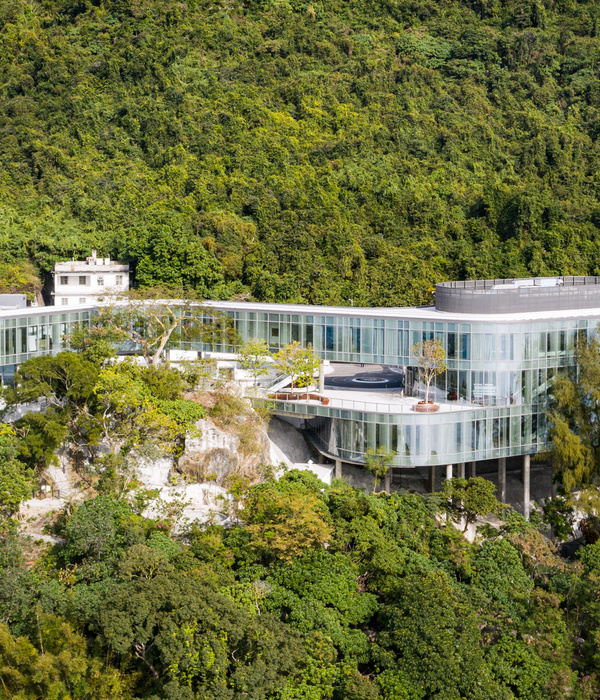 The Hong Kong Jockey Club University of Chicago Academic Complex / Revery Architecture