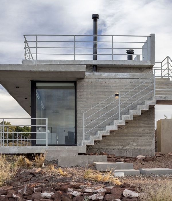 Chocon Terraces House / Chazarreta-Tohus-Almendra args