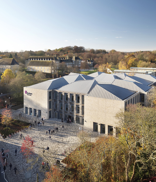 Lower Mountjoy Teaching and Learning Centre / FaulknerBrowns Architects