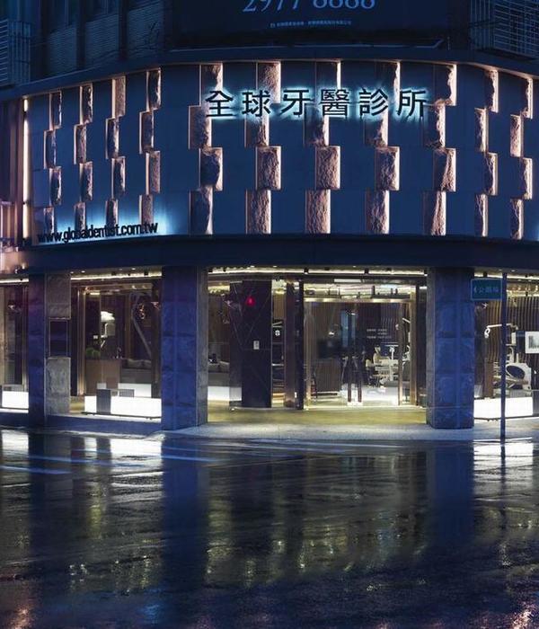 光影时尚 | 异材质媒合的层次肌理