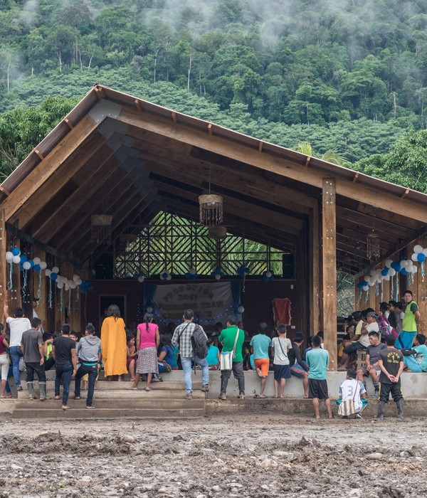 New Community Center for Otica Native Community / Semillas