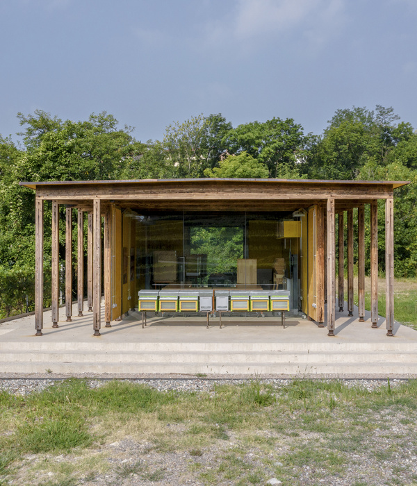 Bee House Educational Apiary / Enrico Sassi Architetto