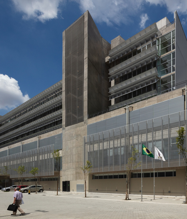 Emergency Public Hospital in São Bernardo do Campo / SPBR Arquitetos