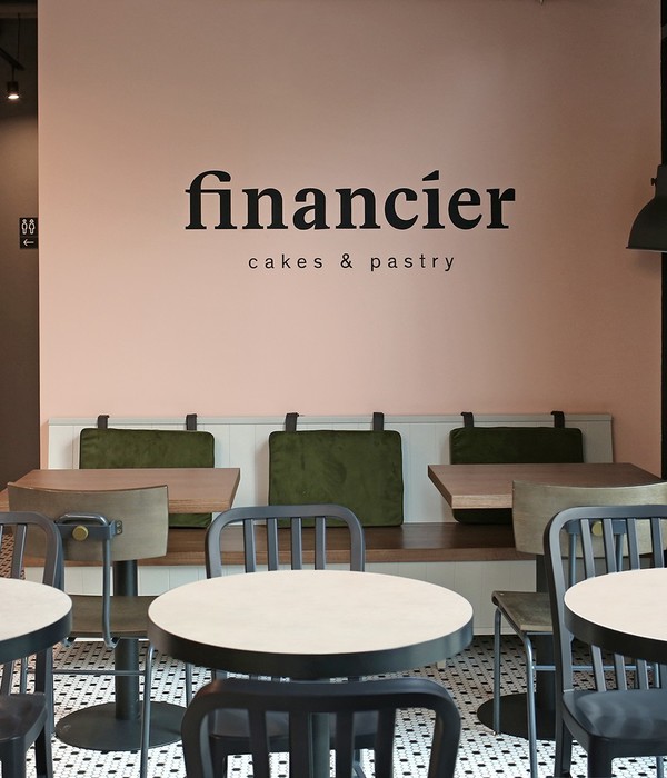 Financier cafe / Interior