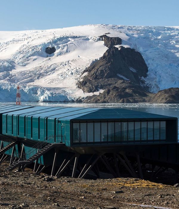 Comandante Ferraz Antarctic Station / Studio 41