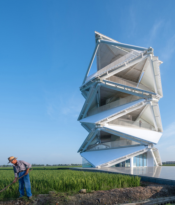 The Lantern in the Paddy Field / HDEC AIR-CoLAB Studio