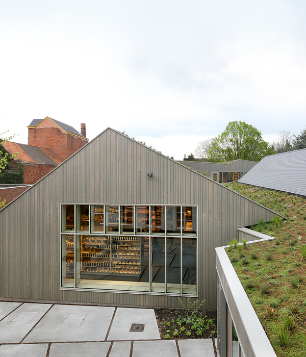 Pedico Shop / murmuur architecten + Robbrecht & Daem architecten