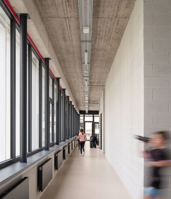 Sports Hall Řevnice / Grido architects