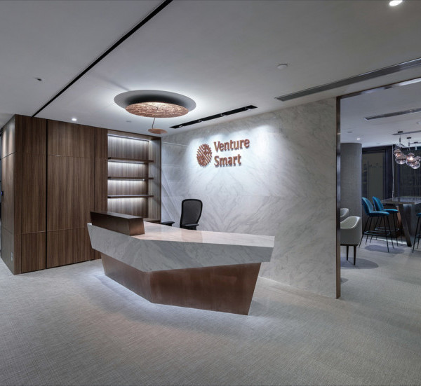 香港“Venture Smart Offices” —— 私密而灵活的金融办公空间