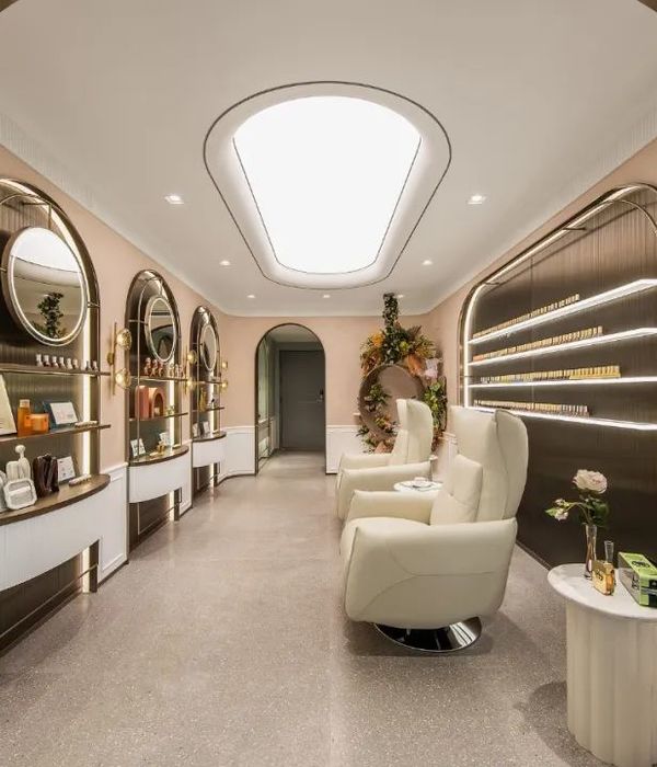 南京峯汇里公寓样板间 | 电竞与美甲的浪漫协奏曲