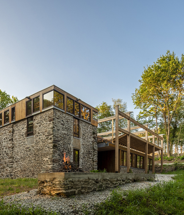 Sobrado Pension / EeG arquitectos